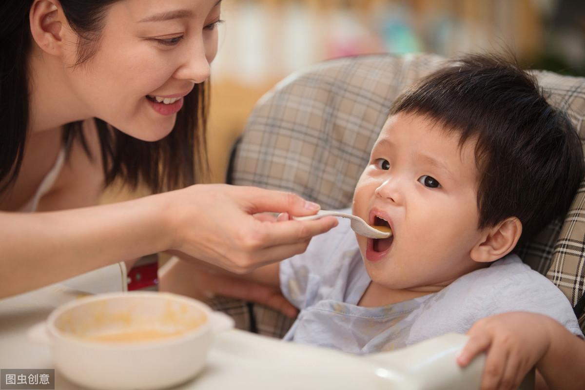 九个月孩子辅食，营养与喂养的指南